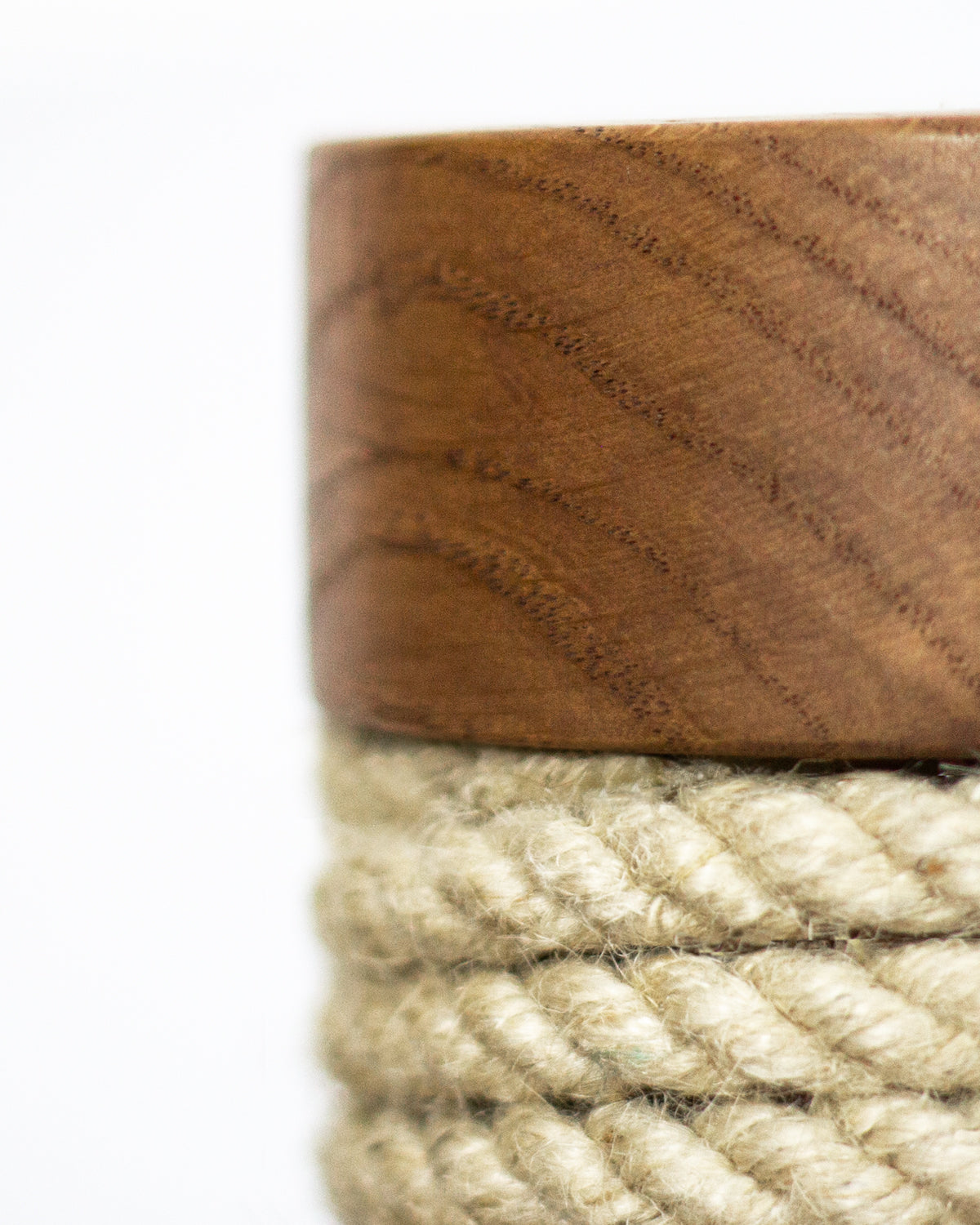 MONO Scratching Post